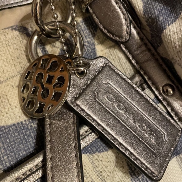 Coach purse - Picture 2 of 10